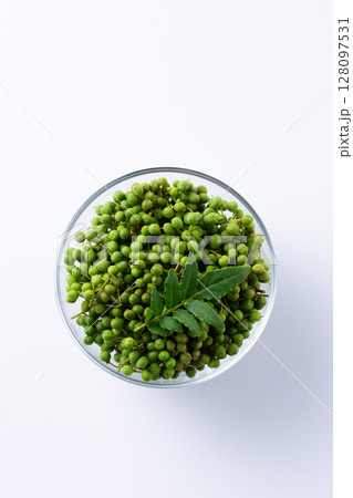 新鮮な山椒 新鮮な山椒 128097531