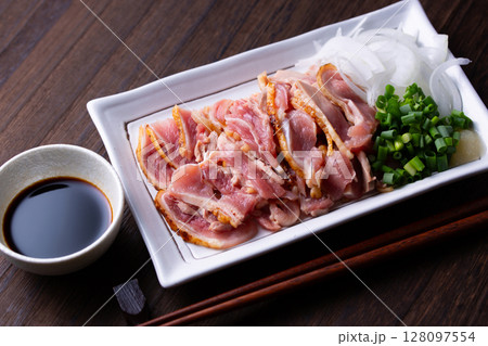 鶏のたたき 128097554