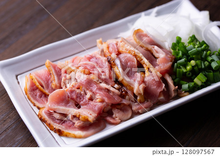 鶏のたたき 128097567