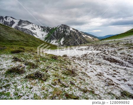 Amazing mountain scenery in changeable weather 128099892