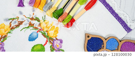 Palette of thread colors. Threads for embroidery knitting 128100030