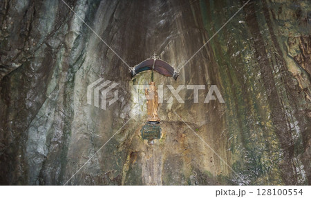 In the Partnach gorge near Garmisch-Partenkirchen, Bavaria. The Virgin Mary on the rock 128100554