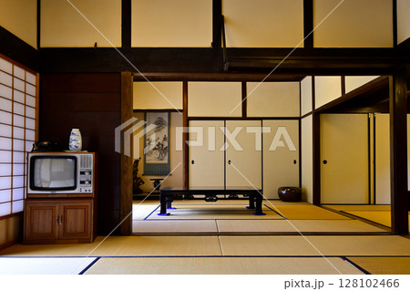 和風建築の居間 128102466