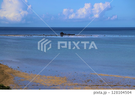 高那のエメラルドグリーン 128104504