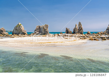 《和歌山県》橋杭岩・南紀の景勝地 128106847