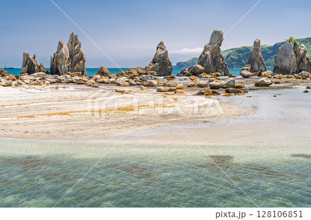 《和歌山県》橋杭岩・南紀の景勝地 128106851