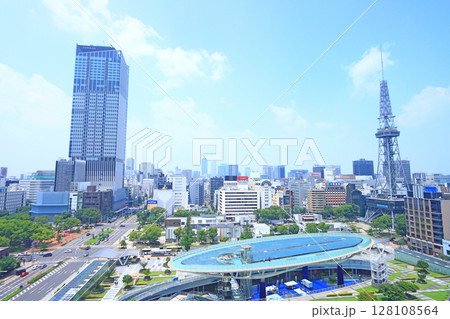 愛知県名古屋市、名古屋テレビ塔とオアシス21の風景 128108564