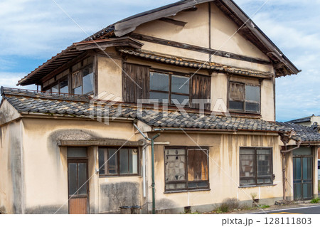 古い空き家 古い空き家 128111803