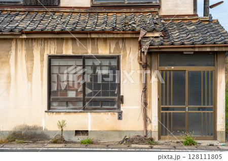 古い空き家 古い空き家 128111805