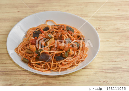夏野菜スパゲッティー 128111956