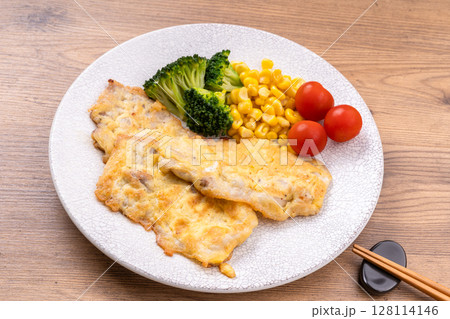 ポークピカタ 128114146