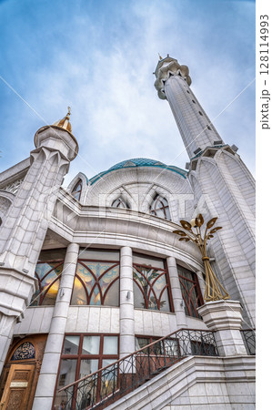 Kul Sharif mosque in Kazan Kremlin, Tatarstan, Russia. It is tourist attraction of Kazan. 128114993