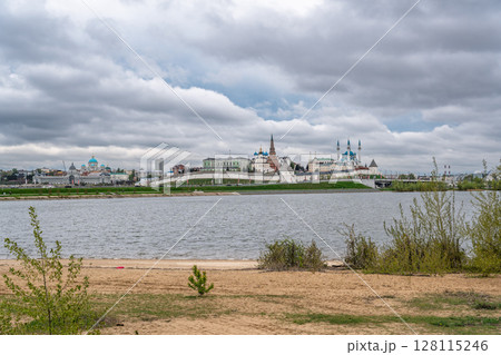 Cityscape of the embankment of the city of Kazan and the Kazan Kremlin. Russia 128115246