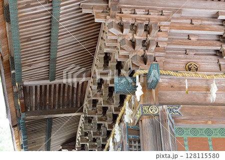 香川県金刀比羅宮拝殿の屋根裏垂木と出組-2 128115580