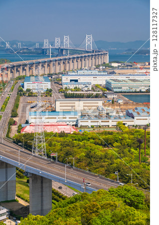 《香川県》瀬戸大橋・常盤公園の眺め 128117327