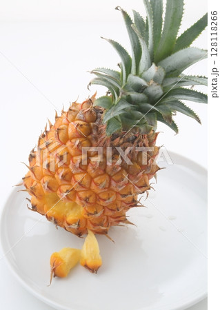 スナックパイン 128118266