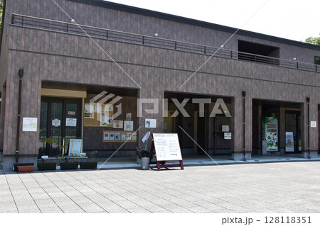 神奈川県　藤沢市立遠藤笹窪谷公園の生物多様性サテライトセンター 128118351