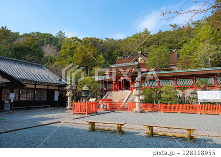 和歌山市 紀州東照宮 唐門 128118955