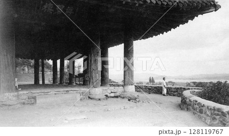 古写真　1931年　日本統治時代の北朝鮮・平壌市内　牡丹峰の浮碧楼からのパノラマ 128119767