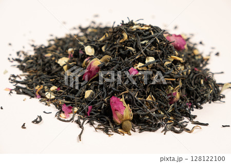 Herbal Black Tea Blend. Ginseng and Rose Petals Macro 128122100
