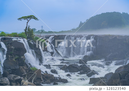 (鹿児島県)曽木の滝 (鹿児島県)曽木の滝 128123540