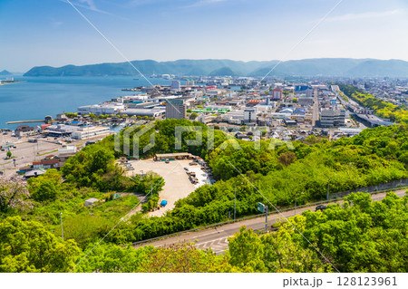 《香川県》坂出市の町並み 《香川県》坂出市の町並み 128123961