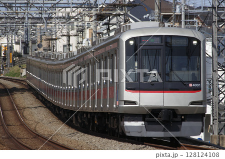 西武池袋線直通:東急東横線4000系電車(F快急-10両編成) 西武池袋線直通:東急東横線4000系電車(F快急-10両編成) 128124108