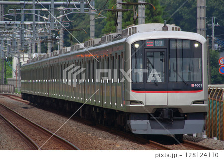 西武池袋線直通：東急東横線4000系電車（快速-10両編成） 128124110