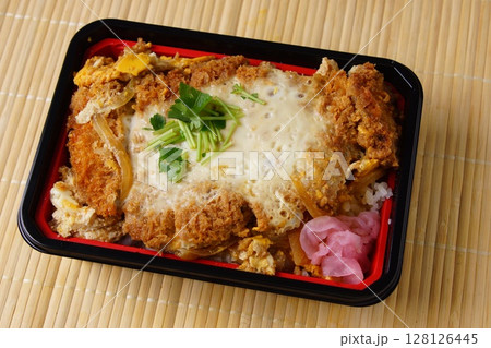 ロースカツ重弁当 128126445