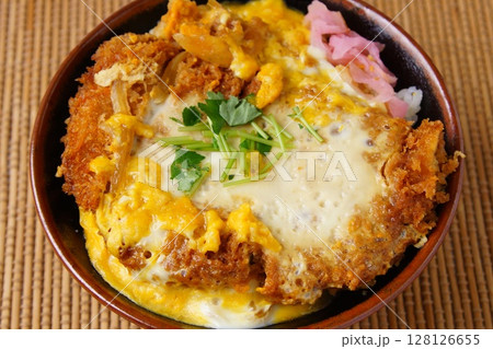 ロースカツ丼 ロースカツ丼 128126655