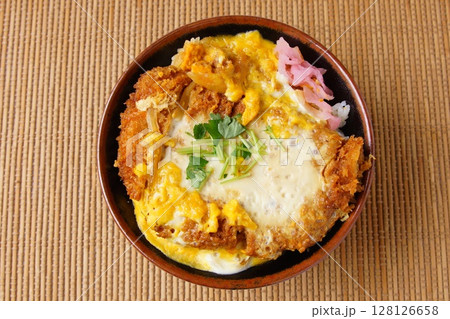 ロースカツ丼 128126658