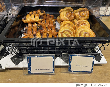 レストラン 飲食店 ダイニング 128126776