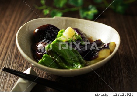 茄子の揚げびたし 128126929