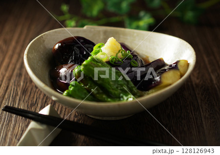 茄子の揚げびたし 茄子の揚げびたし 128126943