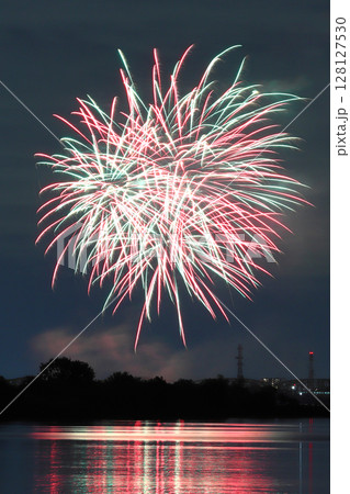 第4回川口花火大会／2024年（埼玉県川口市） 128127530