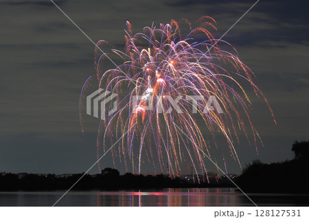 第4回川口花火大会／2024年（埼玉県川口市） 128127531
