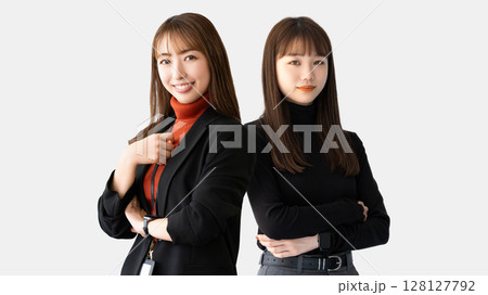 2人の女性・ビジネスウーマン 128127792