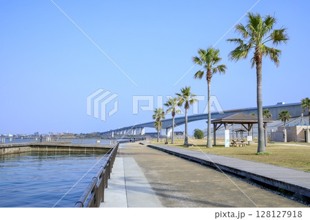 湖西市、新居弁天海釣公園の風景 128127918