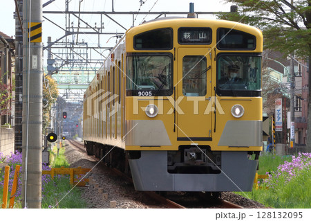 ［ST］西武多摩湖線9000系電車（ワンマン運転：国分寺⇔多摩湖） 128132095