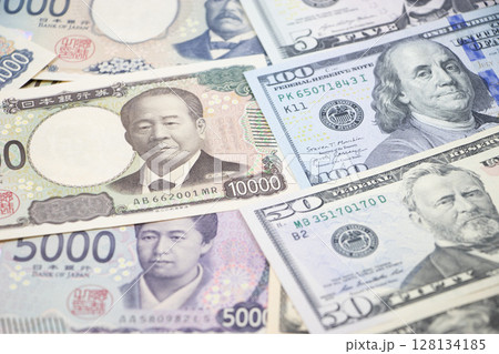 ドル紙幣 日本円 ドル紙幣 日本円 128134185