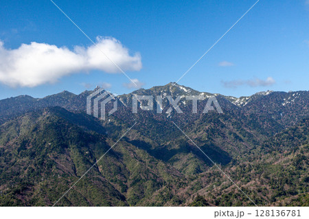 日本百名山宮之浦岳 世界自然遺産屋久島(春 日本百名山宮之浦岳 世界自然遺産屋久島(春 128136781