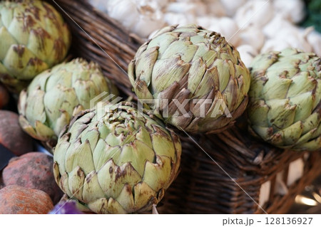 アーティチョーク アーティチョーク 128136927