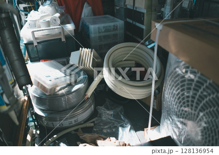 エアコン屋の仕事車 エアコン屋の仕事車 128136954