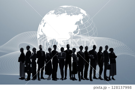 地球と多国籍の人々　バナー・広告向け横長ビジュアル 128137998