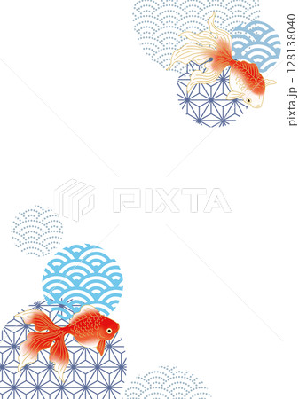 金魚が泳いでいる夏イメージの和柄縦型背景素材 128138040