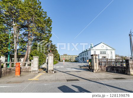 滋賀県彦根市　国立大学法人　滋賀大学（彦根キャンパス） 128139876