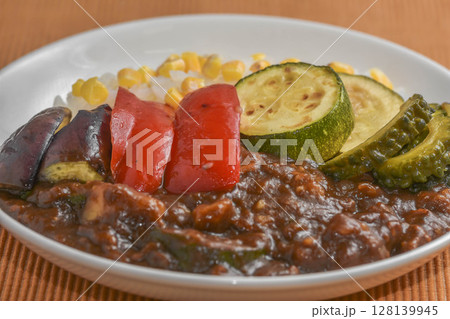 夏の味覚 夏野菜カレー 夏の味覚 夏野菜カレー 128139945