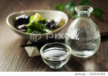 日本酒と茄子の揚げびたし 日本酒と茄子の揚げびたし 128141483