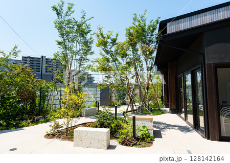meedoの中庭で一休み 東京都調布市深大寺東町2丁目 meedoの中庭で一休み 東京都調布市深大寺東町2丁目 128142164