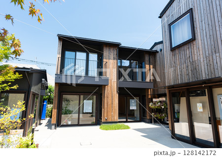 meedoの中庭から見た北側の建物　東京都調布市深大寺東町2丁目 128142172